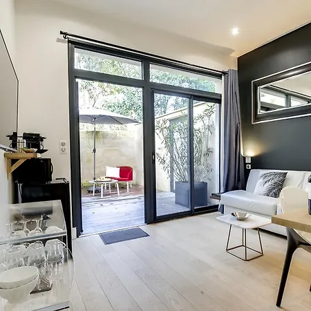 Les Suites Du Palais Gallien Bed & Breakfast