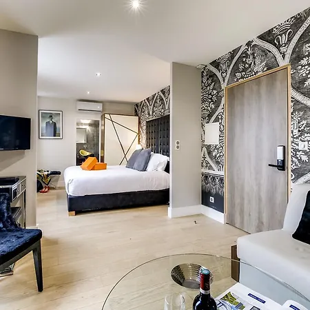 Les Suites Du Palais Gallien Bed & Breakfast *